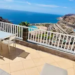 Perla De Amadores