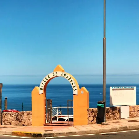 Perla De Amadores
